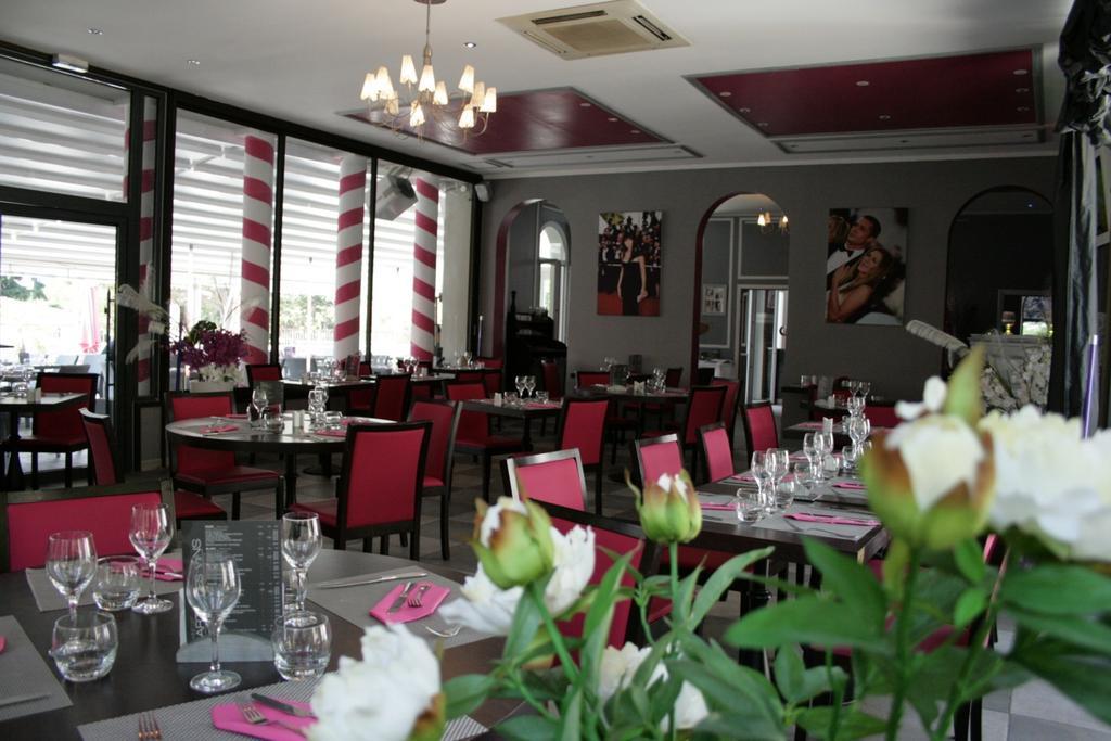 Le Chateau Des Artistes Cannes Buitenkant foto